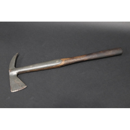Australian fireman's axe or