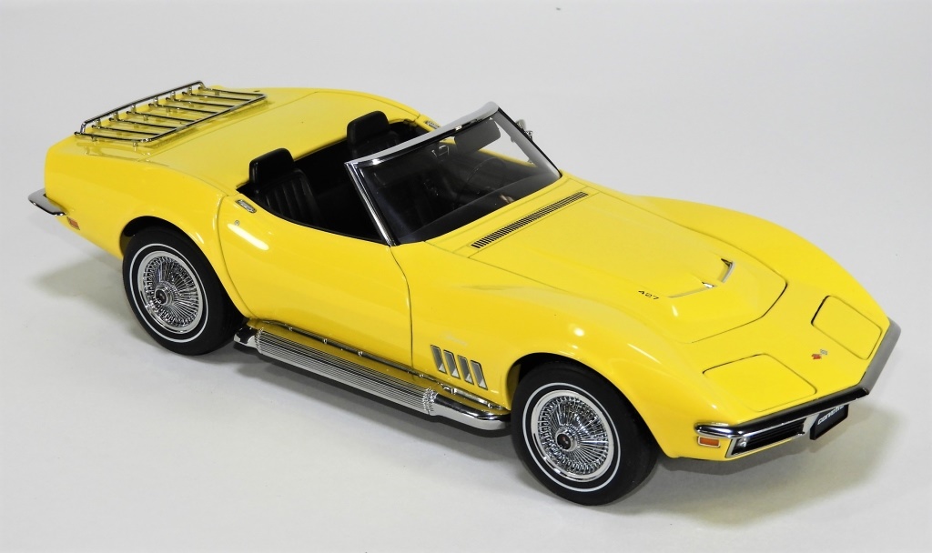 AUTOART 1:18 1969 C3 CORVETTE
