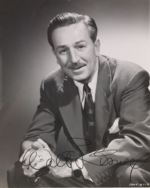 AUTOGRAPHED PHOTOGRAPH OF WALT