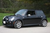 AUTOMOBILE - 2004 MINI Cooper
