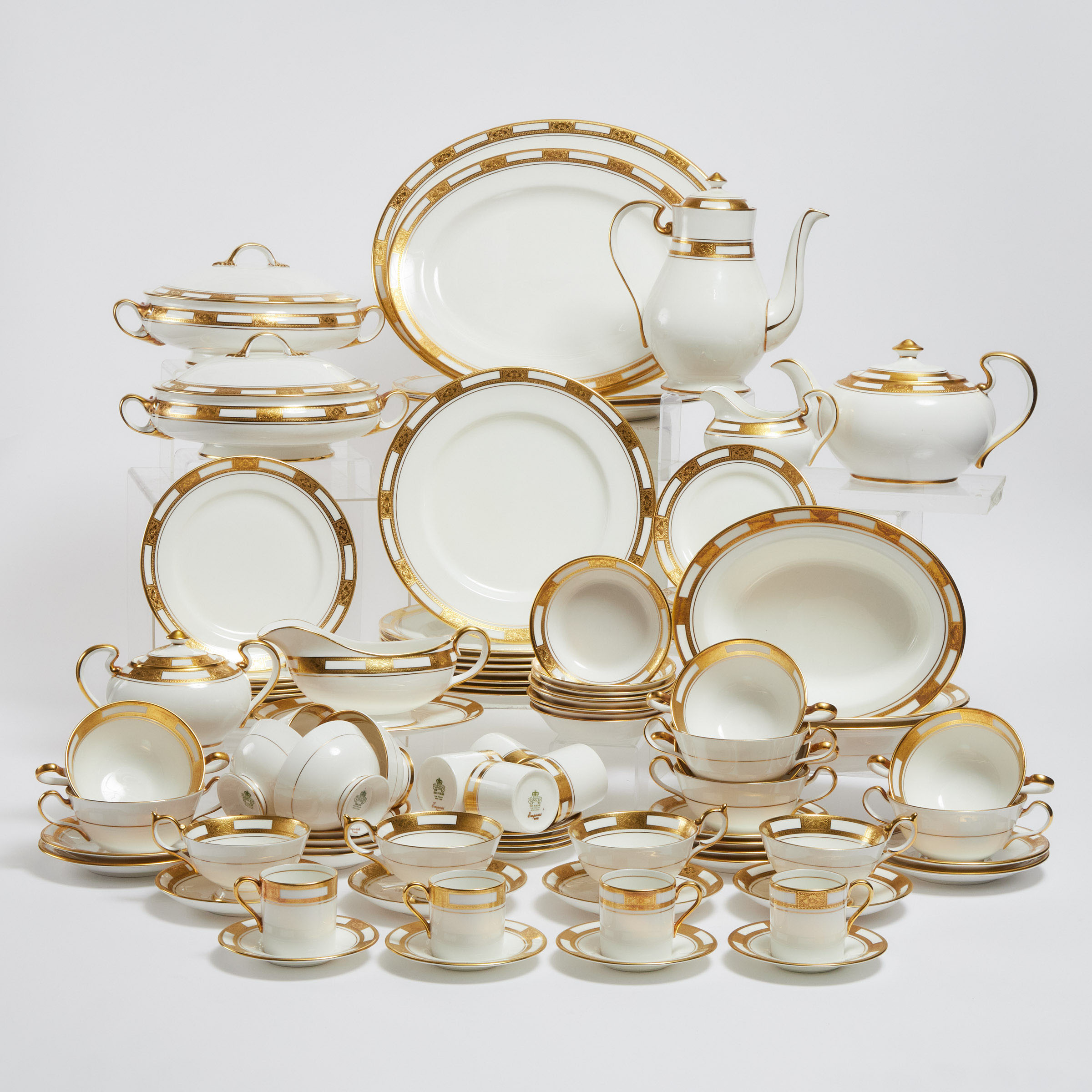 Aynsley ‘Empress White’ Pattern
