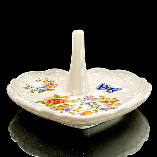 AYNSLEY HEART SHAPED RING HOLDER