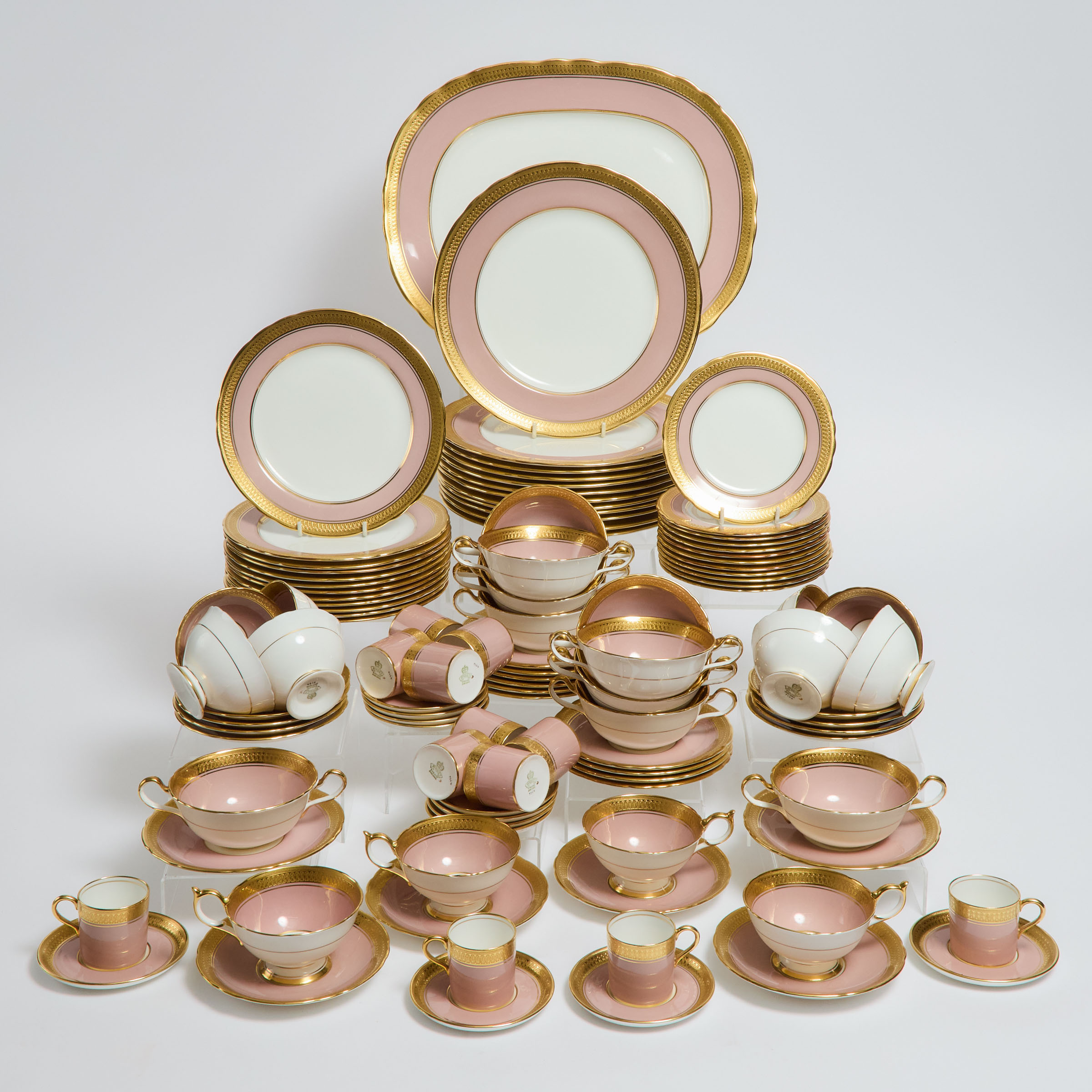 Aynsley Pink 'Berkeley' Pattern