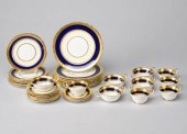 AYNSLEY PORCERLAIN TABLEWAREAn