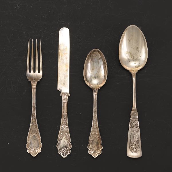 BABY FLATWARE SET, BY WOOD AND