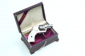 BABY HAMMERLESS REVOLVER. Prob
