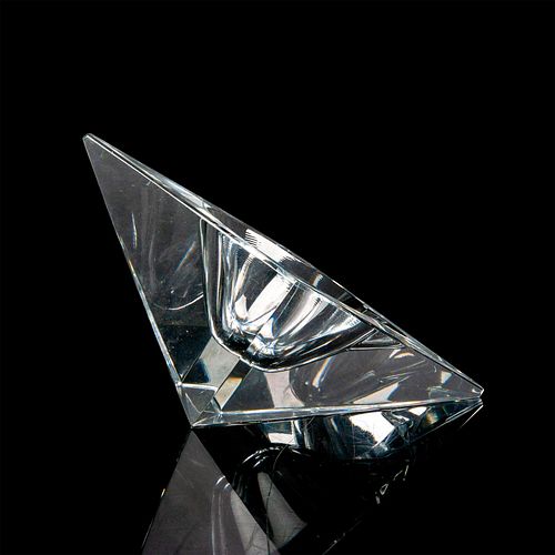 BACCARAT CRYSTAL ASHTRAYUnique