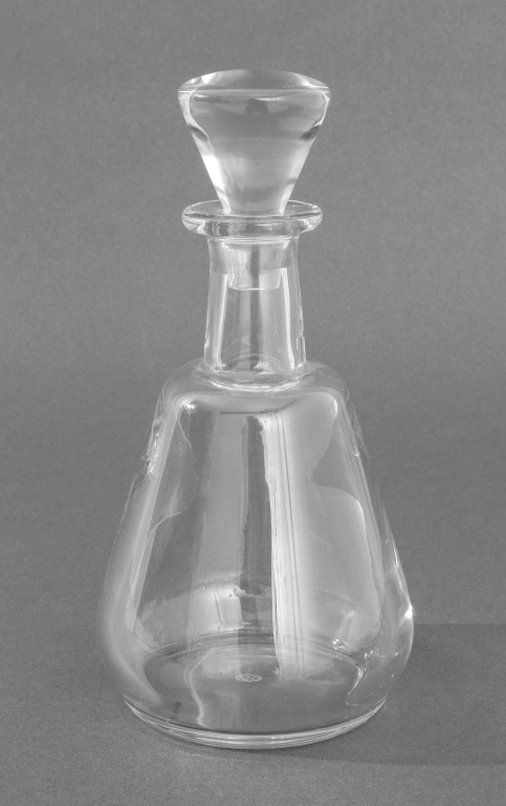 BACCARAT CRYSTAL DECANTER