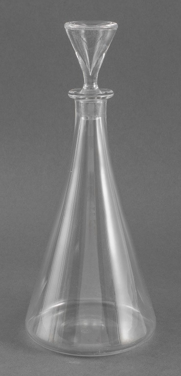 BACCARAT CRYSTAL DECANTER Vintage