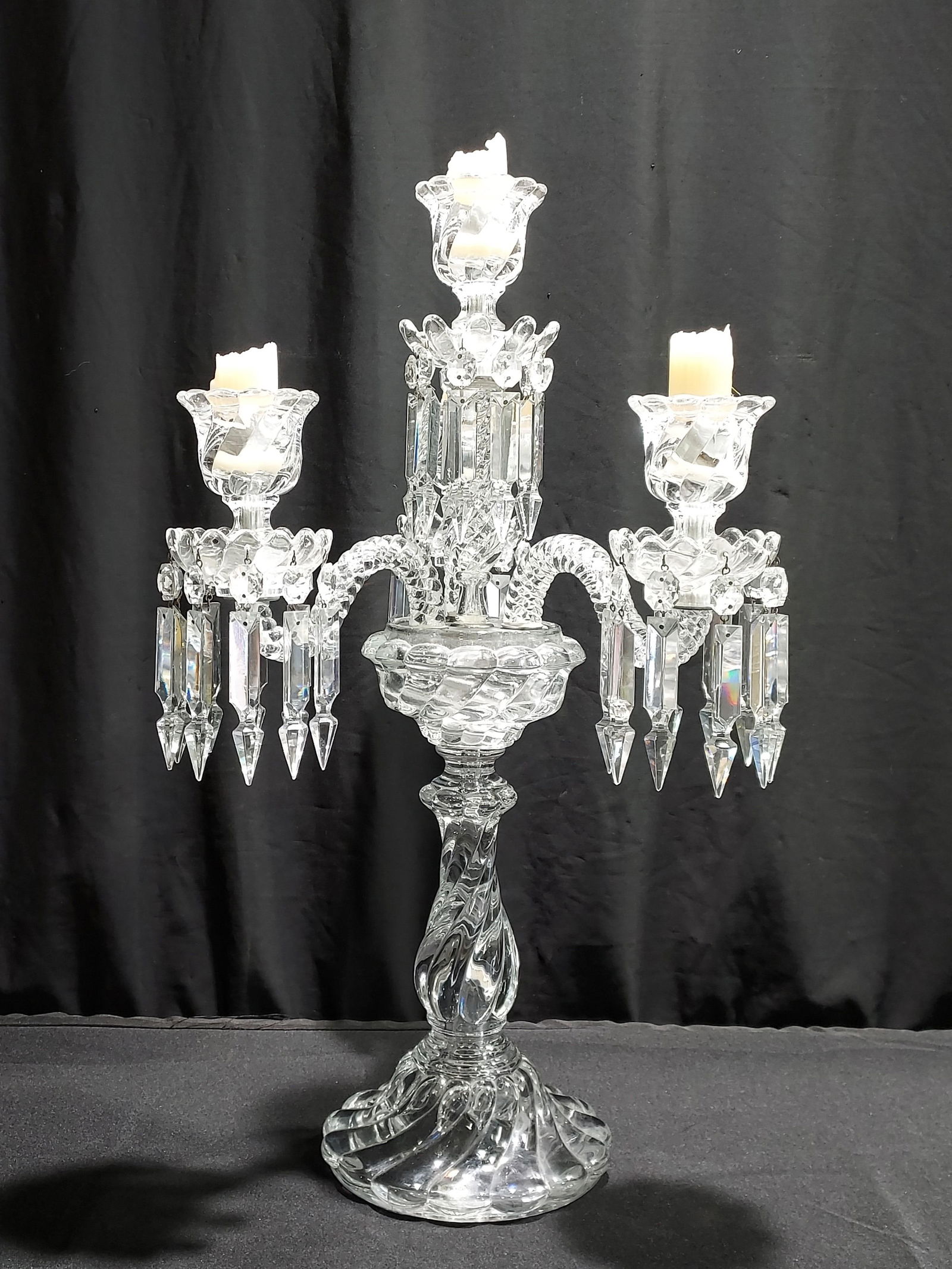 BACCARAT CRYSTAL SWIRLED THREE