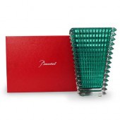BACCARAT "EYE" GREEN VASEDESCR