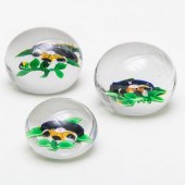 BACCARAT GLASS PANSY WEIGHT AN