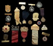 [BADGES AND PINS] COLLECTION O