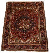 BAHKTIARI RUG Large concentric