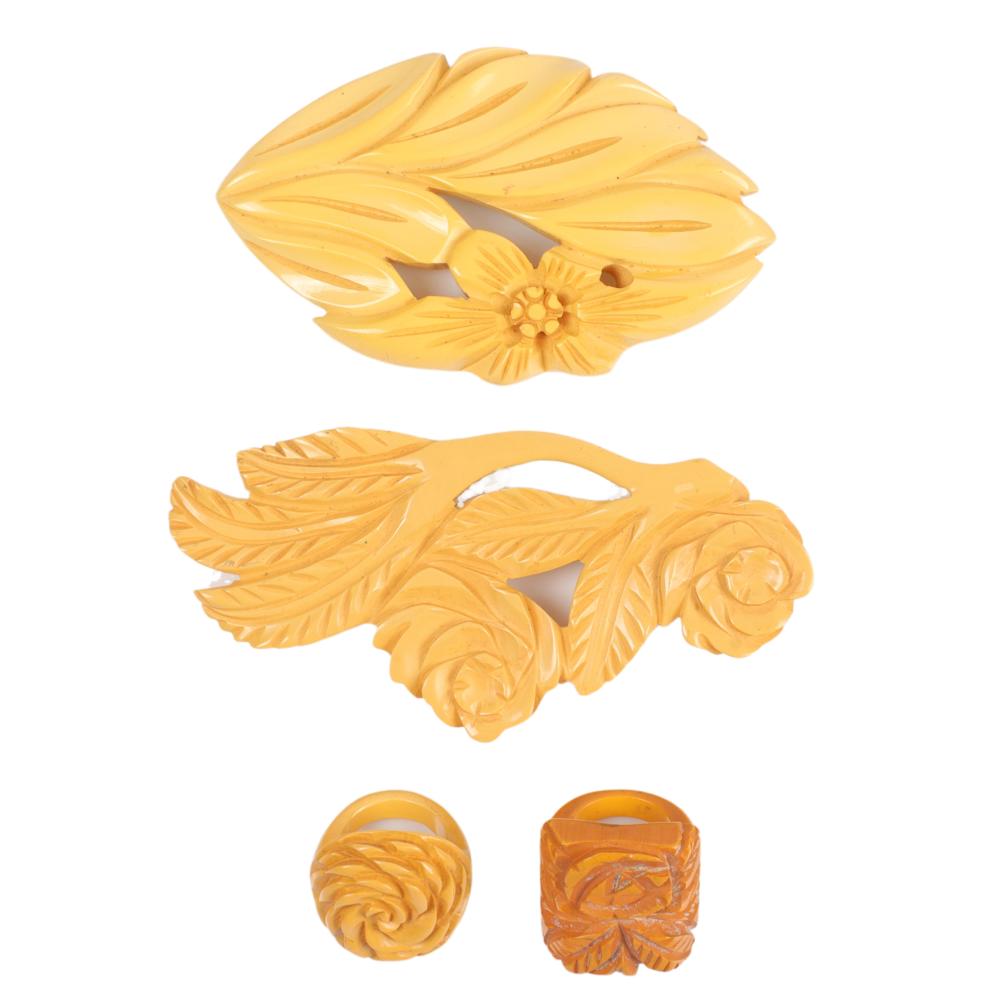 BAKELITE 4PC CARVED CREAM FLOWER