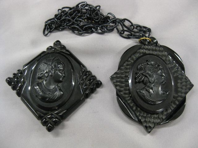 Bakelite Vintage Cameo Necklace &