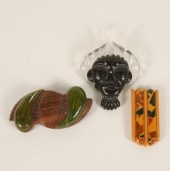 Bakelite Wood Pin 3p African F