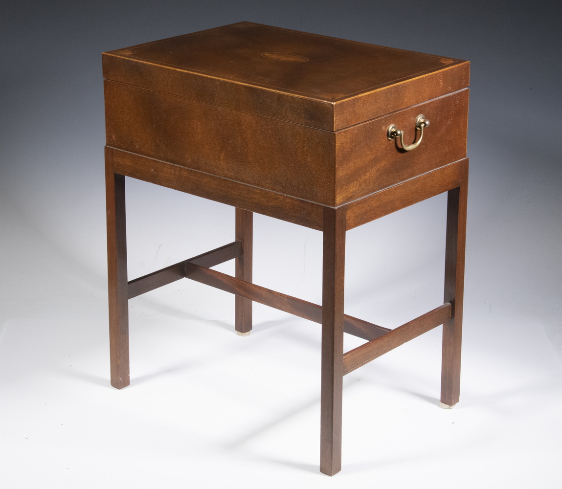 BAKER FURNITURE BOX ON STAND Inlaid