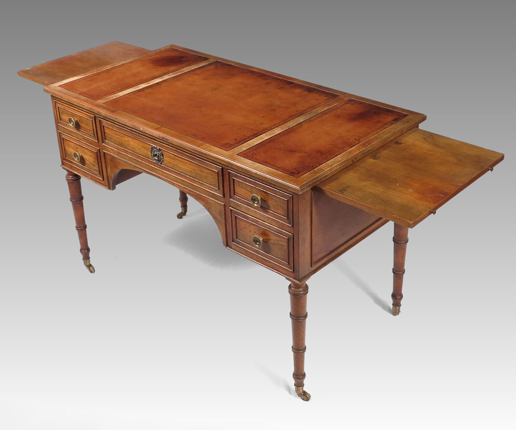 BAKER FURNITURE LEATHER TOP DESK: 3