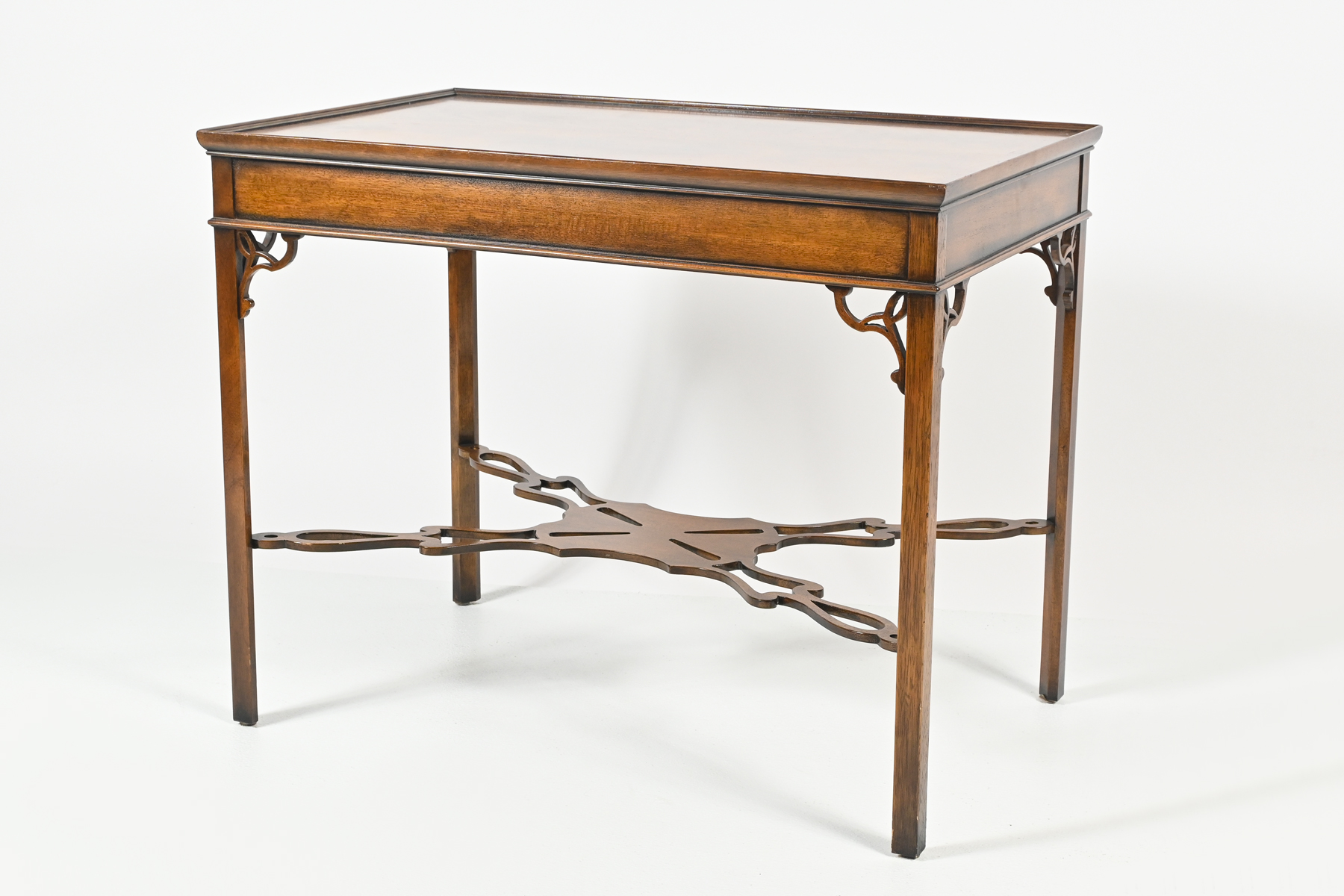 BAKER FURNITURE TEA TABLE: Baker