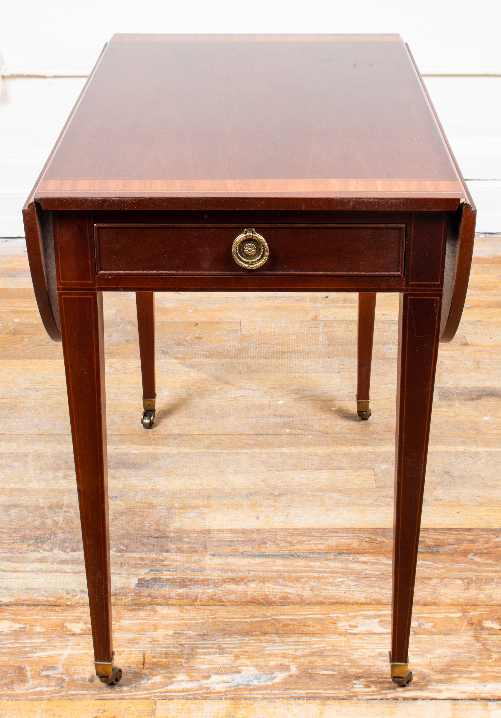 BAKER GEORGE III STYLE PEMBROKE