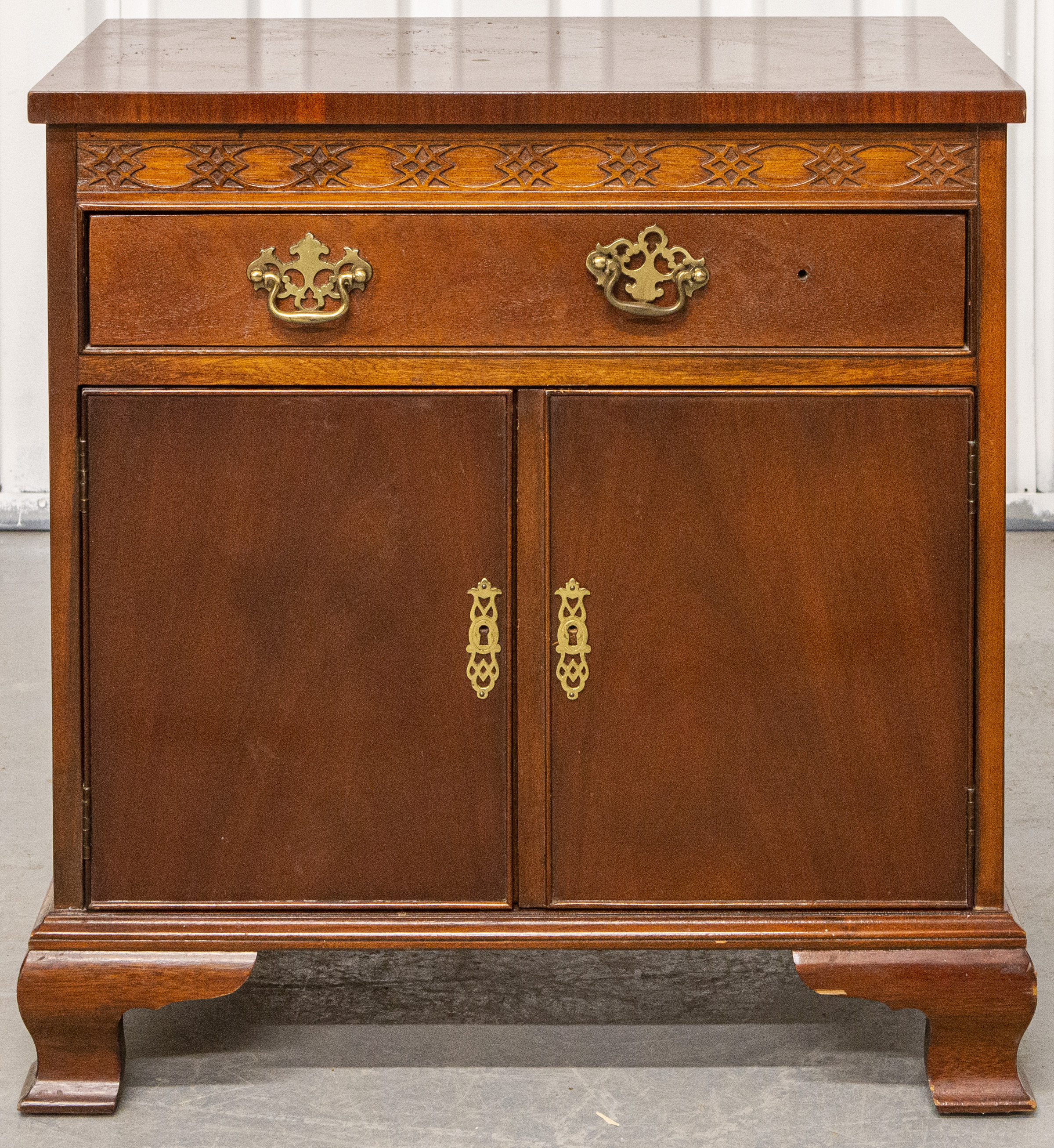 BAKER GEORGIAN STYLE MAHOGANY