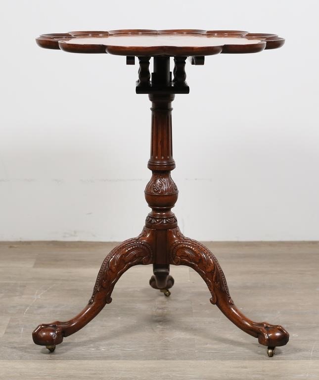BAKER GEORGIAN STYLE TILT TOP TEA