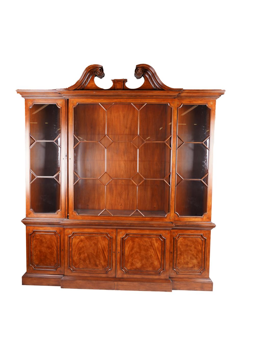 BAKER MAHOGANY CHIPPENDALE STYLE