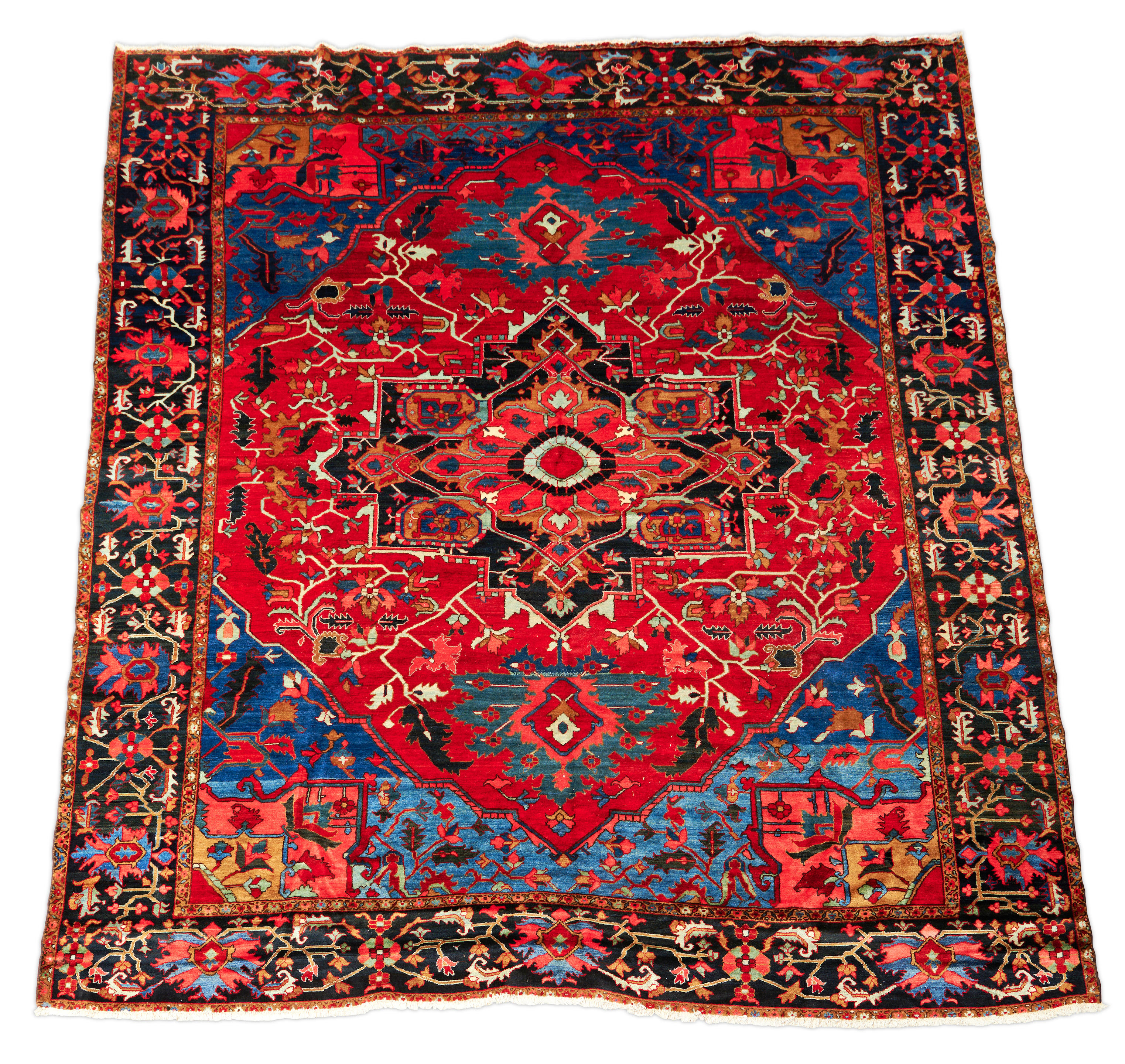BAKHTIARI CARPET WITH SERAPI DESIGN