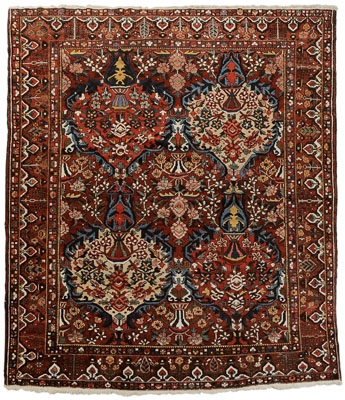 Baktiari Carpet Persian, mid 20th