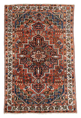 Baktiari Rug multiple central