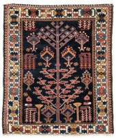 Baktiari rug, repeating tree m