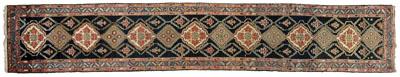 Baktiari runner, repeating floral