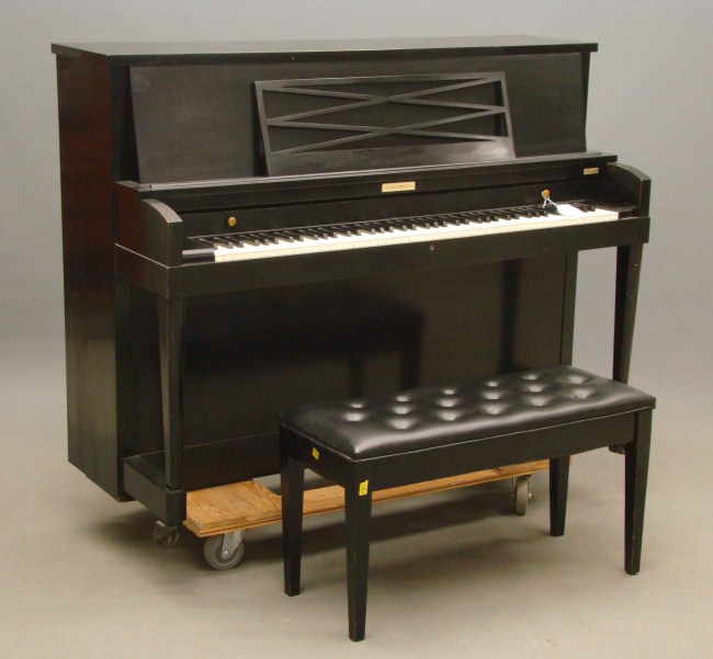 Baldwin Hamilton upright piano with