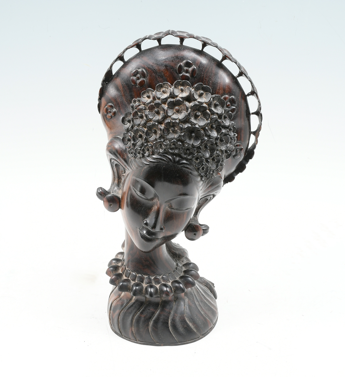 BALINESE BEAUTY WOOD CARVING BY