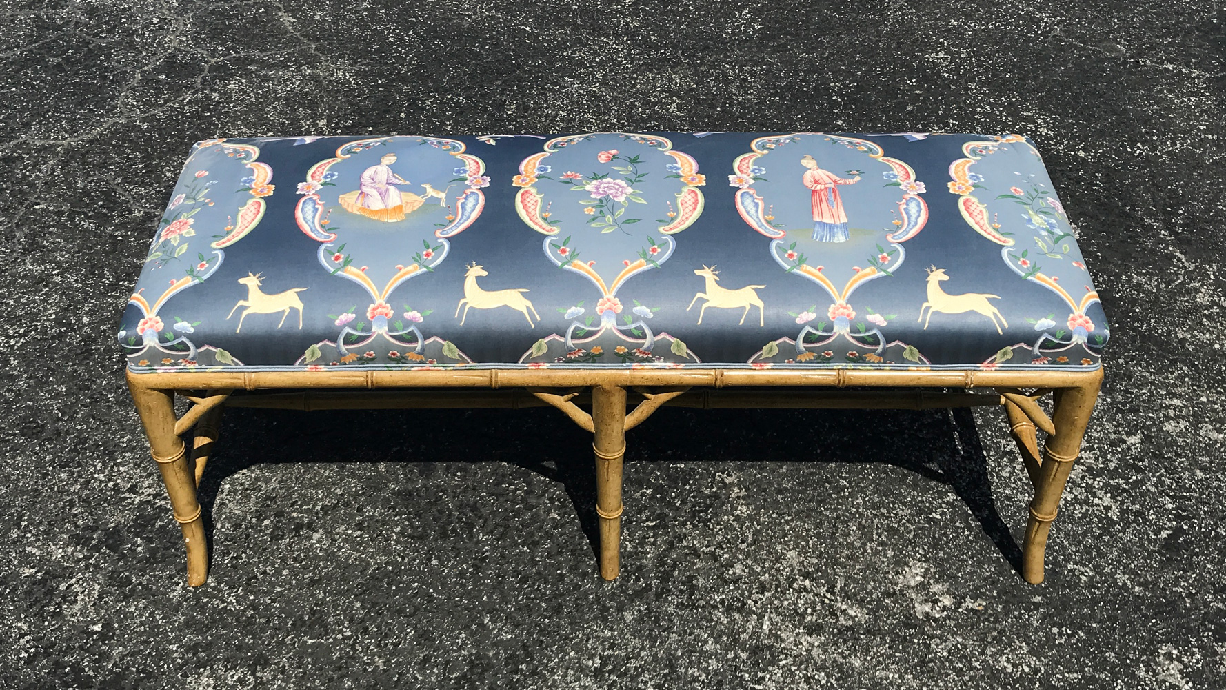 BAMBOO STYLE BENCH: Faux bamboo
