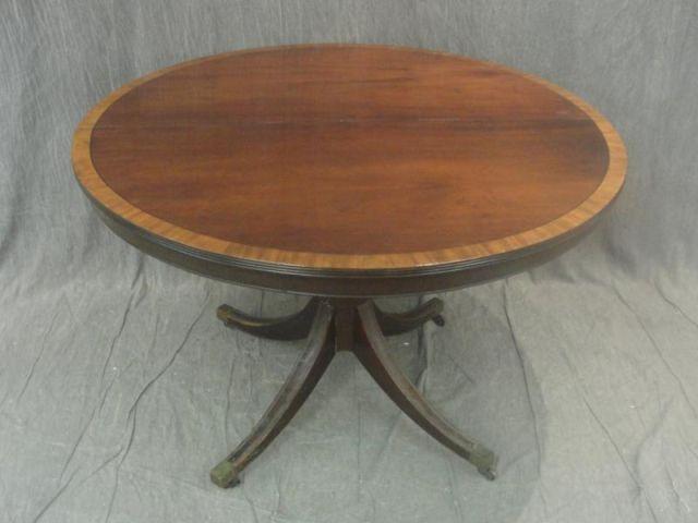 Banded Mahogany Pedestal Dining