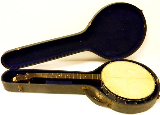 Banjo  Vernon four string  minor