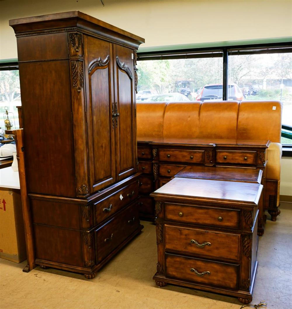 BAROQUE STYLE CHERRY AND TAN