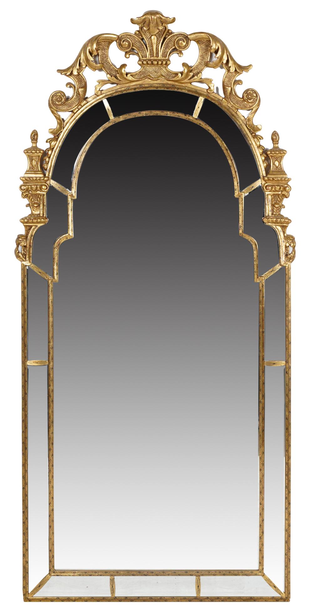 BAROQUE-STYLE GILTWOOD WALL