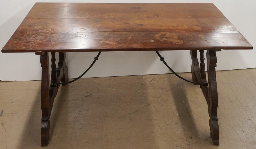 BAROQUE STYLE WALNUT AND BLACK