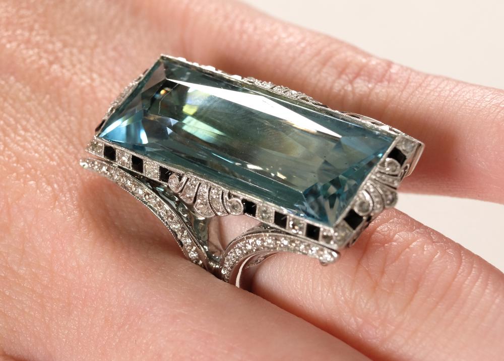 BAROZZI 18K WG 28CT AQUAMARINE