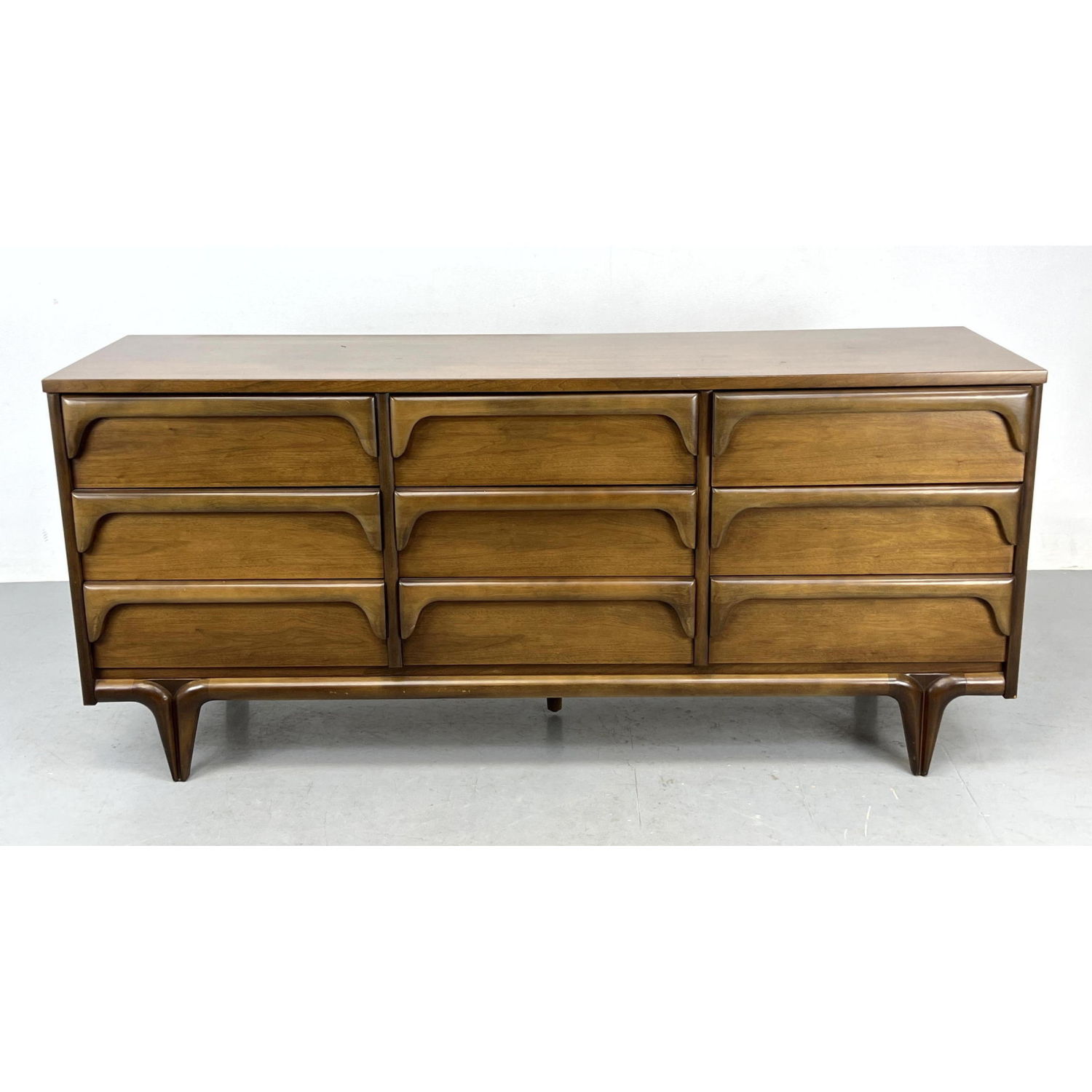 Bassett Furniture Artisan Group Low