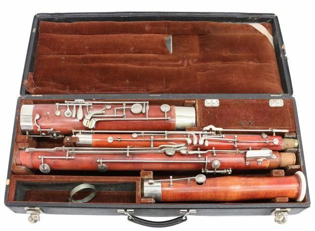 BASSOON WOODWIND INSTRUMENT IN