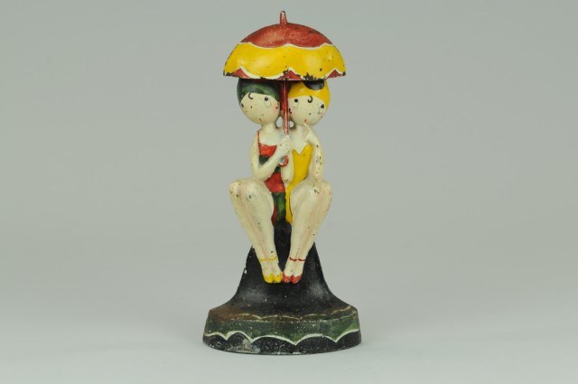 BATHING BEAUTIES DOORSTOP Hubley