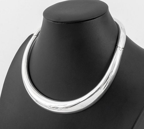 BAYANIHAN STERLING SILVER COLLAR