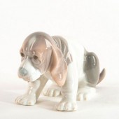 BEAGLE PUPPY SITTING 1001071 -