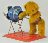 BEAR AT MUSIC BOX Jointed moha