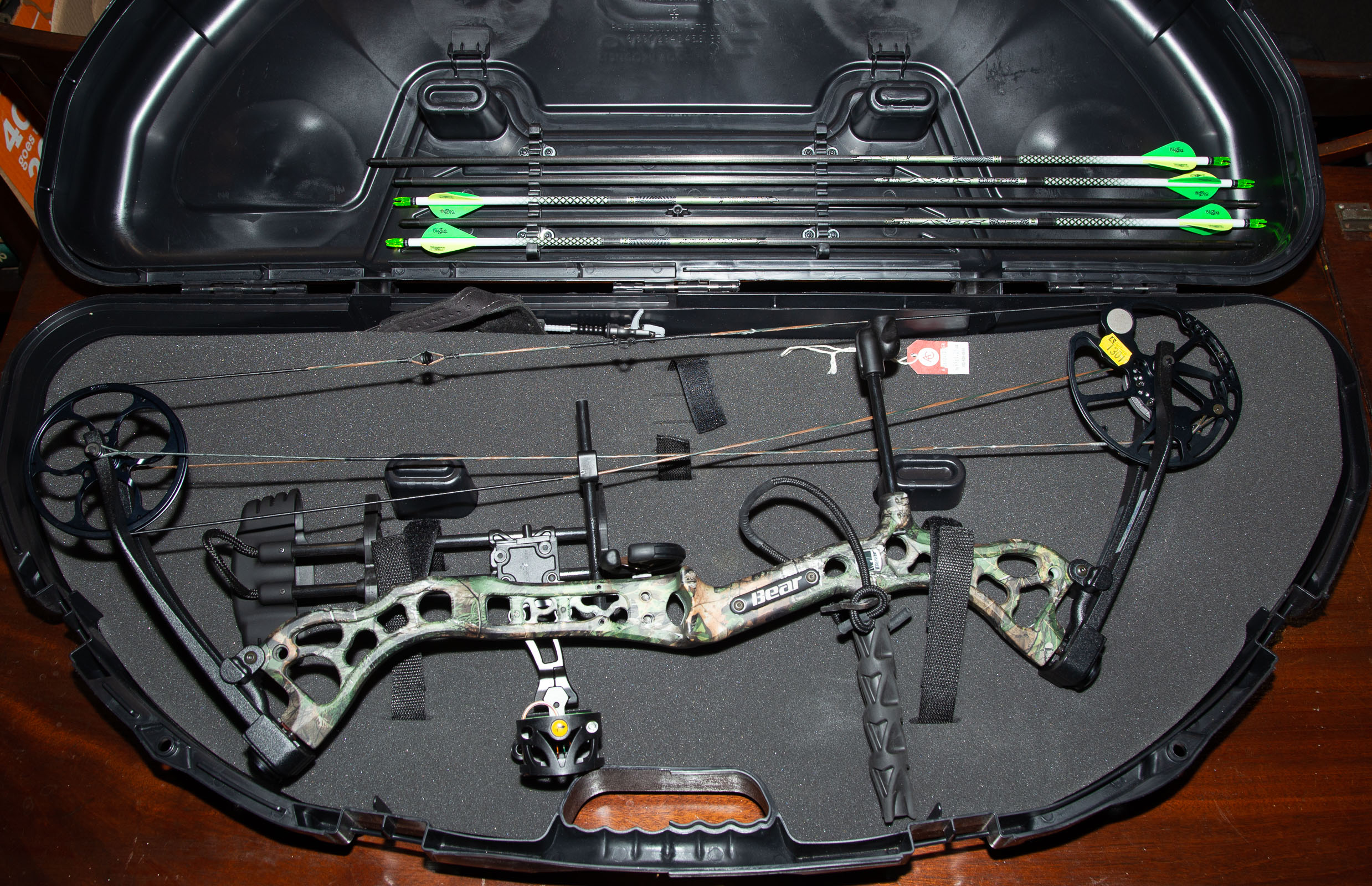 BEAR COMPOUND HUNTING BOW With