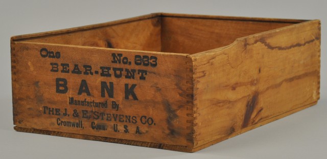 BEAR HUNT MECHANICAL BANK BOX